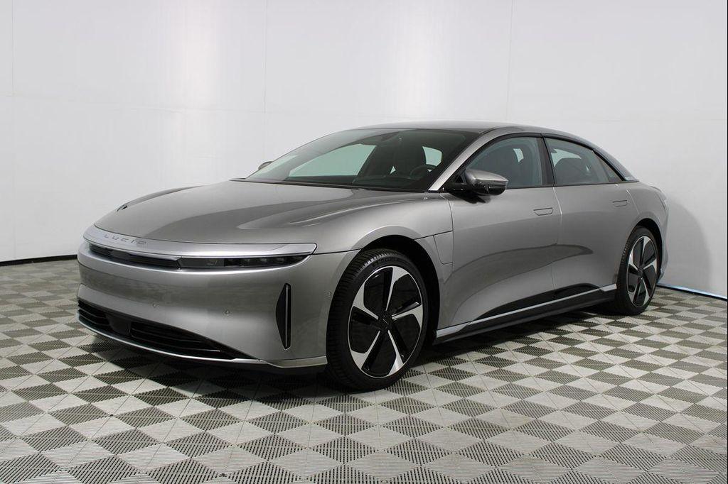 Lucid Air 2024