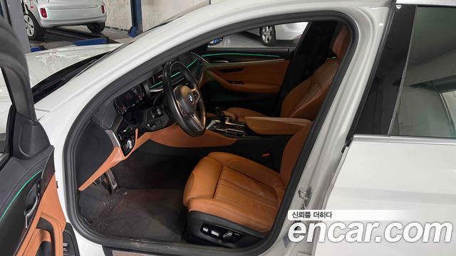 BMW 5 серии 2022