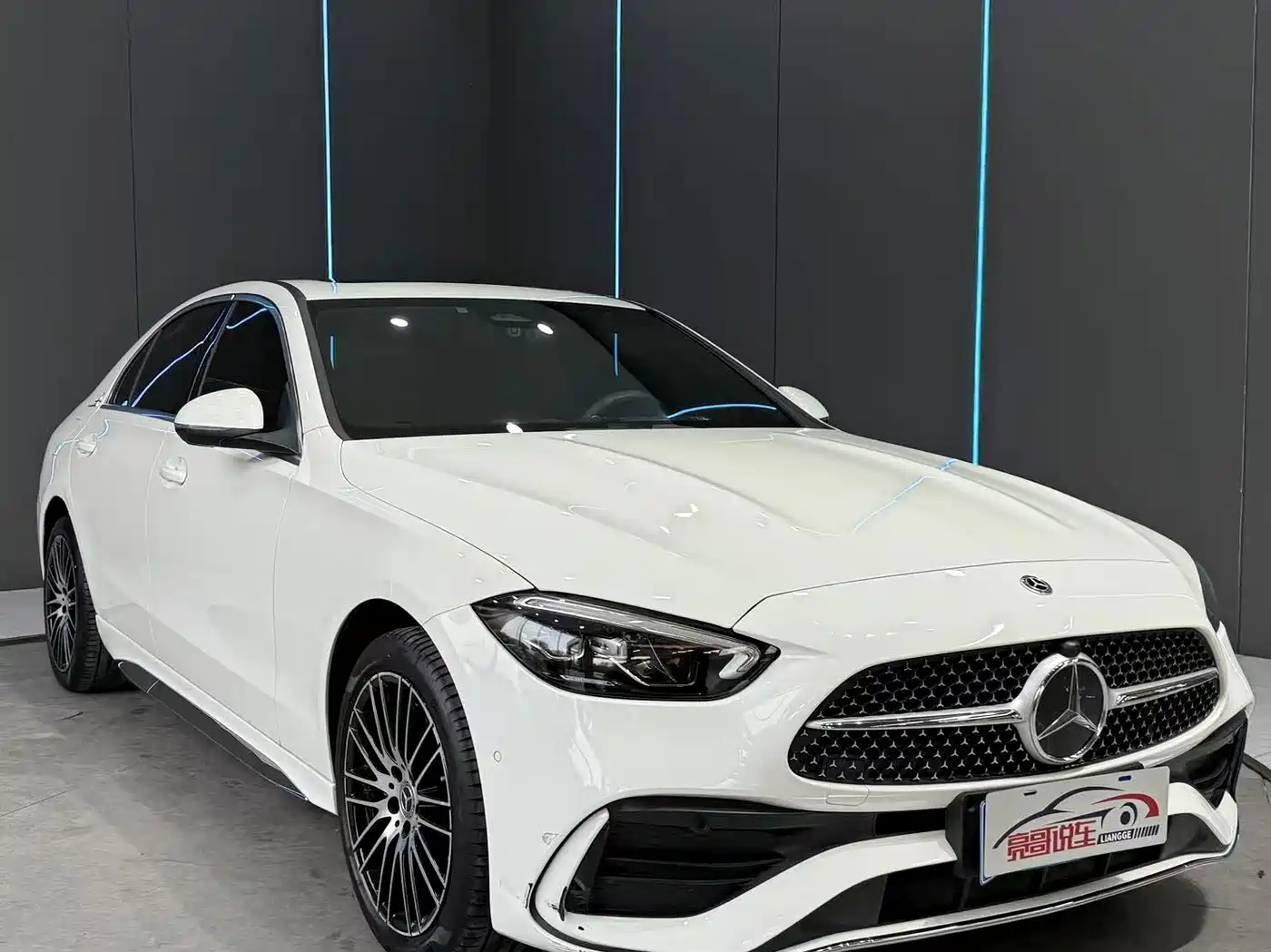 Mercedes-Benz C-Класс 2024