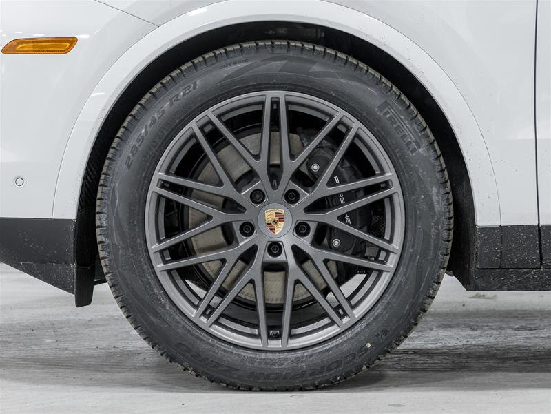 Porsche Cayenne 2025