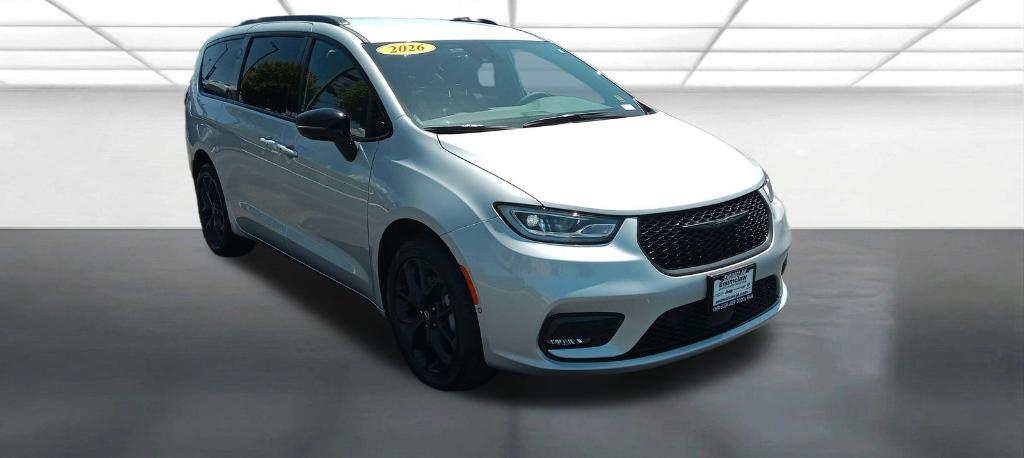 Chrysler Pacifica 2026