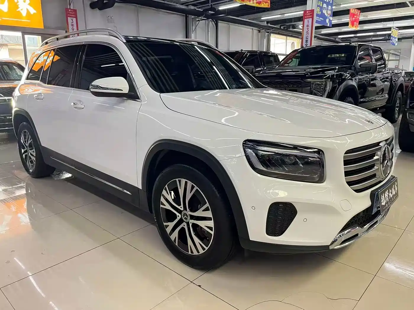 Mercedes-Benz GLB 2025