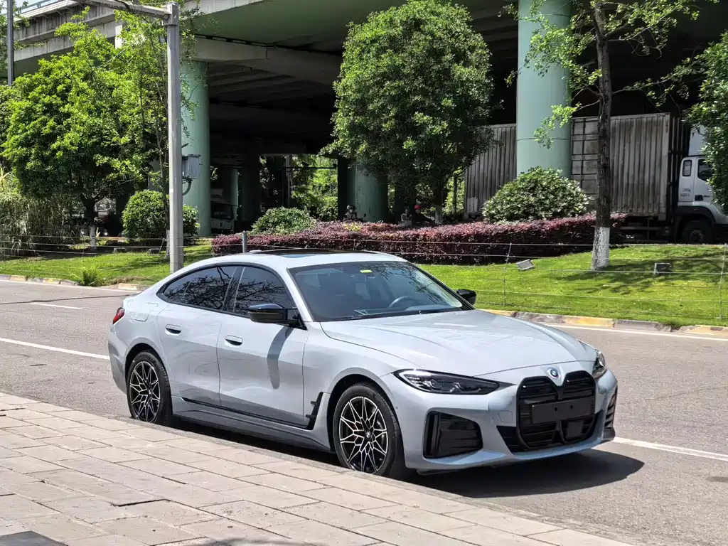 BMW i4 2024