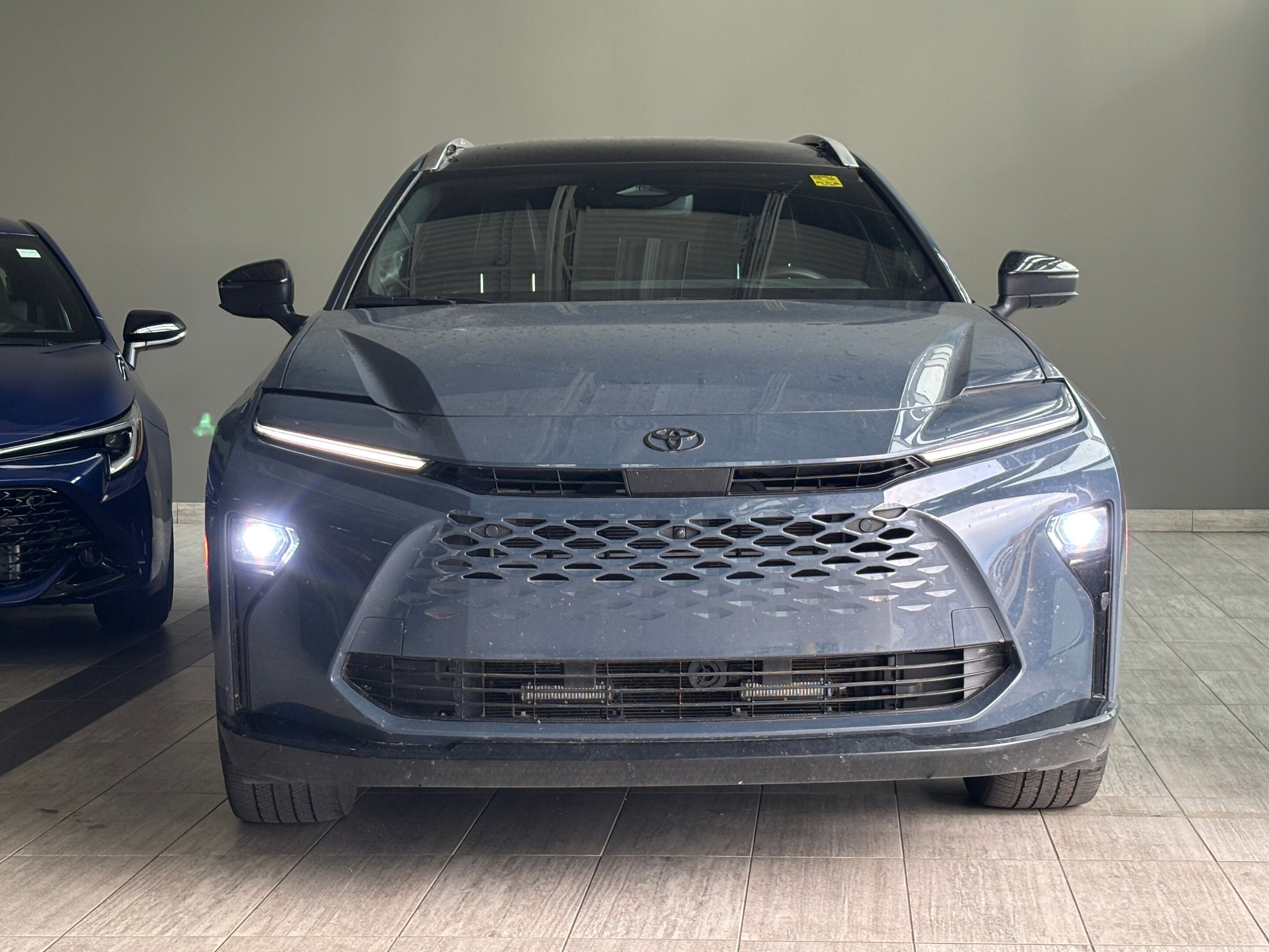 Toyota Crown 2025