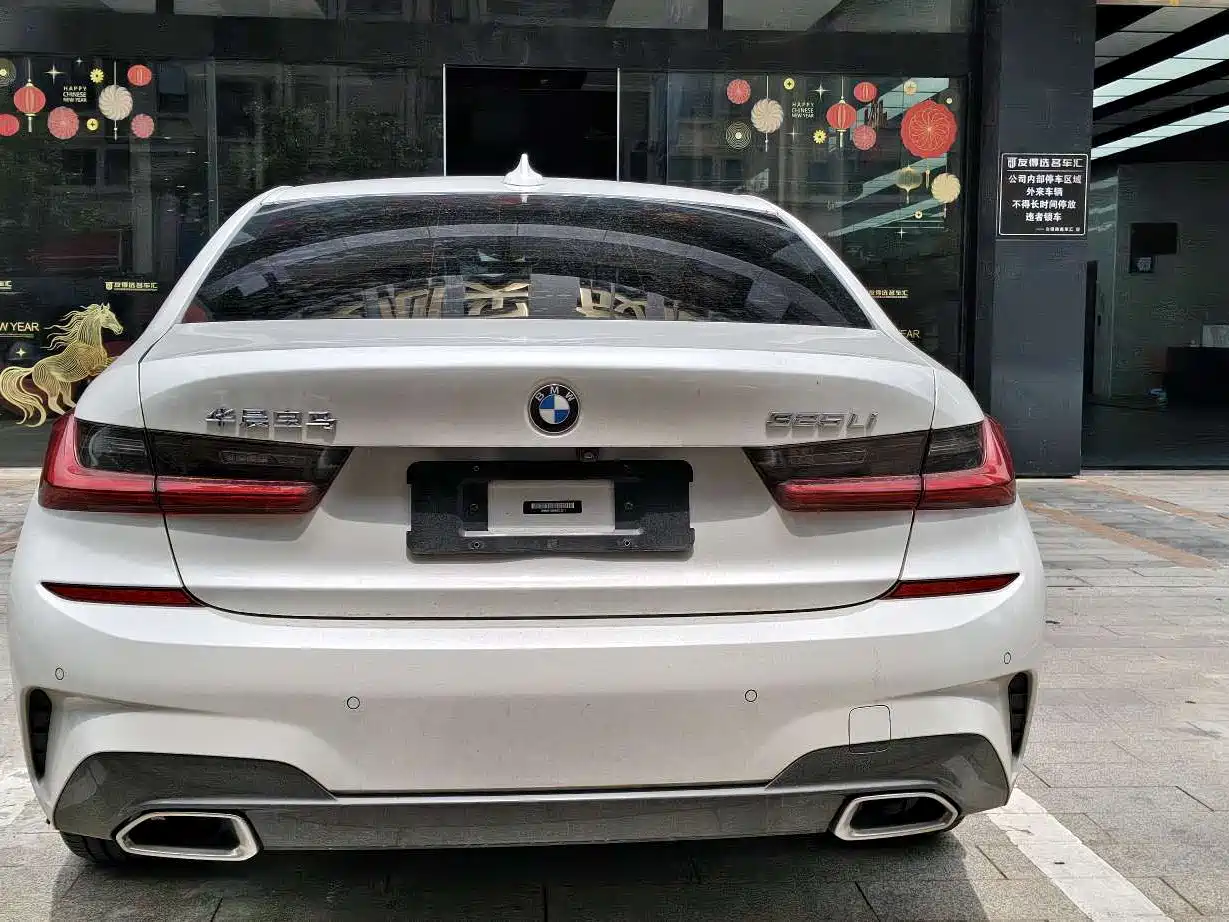 BMW 3 серии 2021