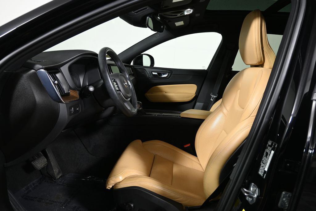 Volvo XC60 2021