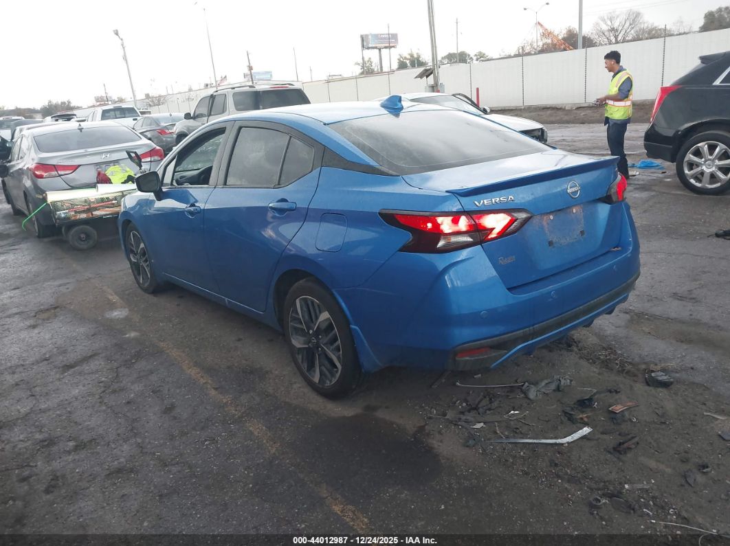 Nissan Versa 2024
