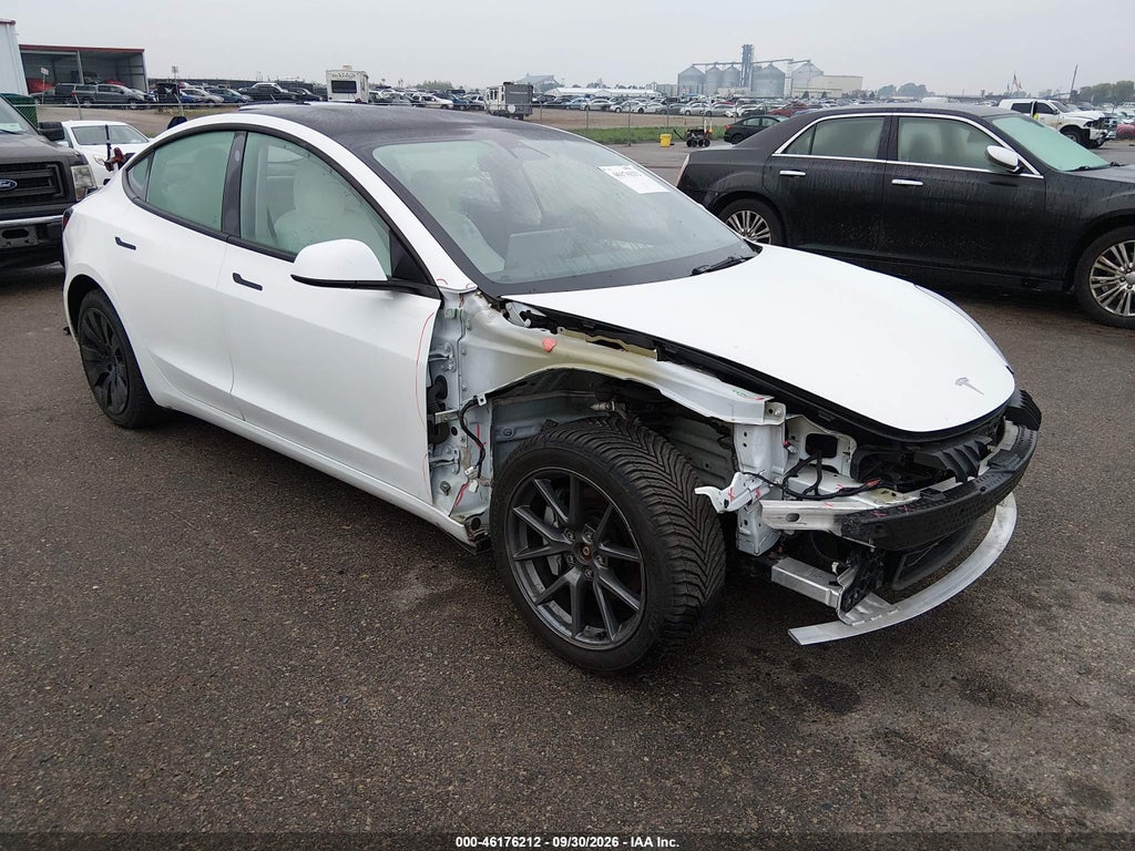 Tesla Model 3 2022