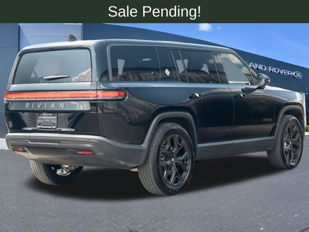 Rivian R1S 2025