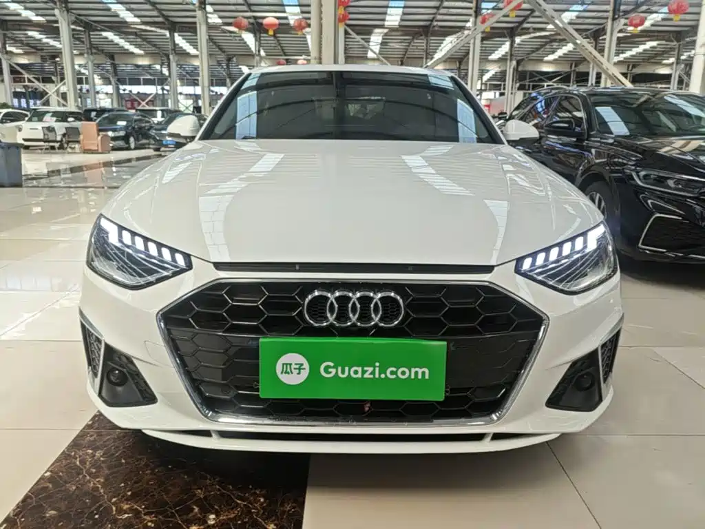 Audi A4 2025