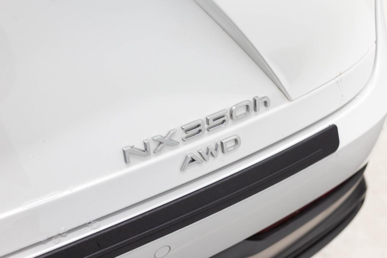 Lexus NX 2024