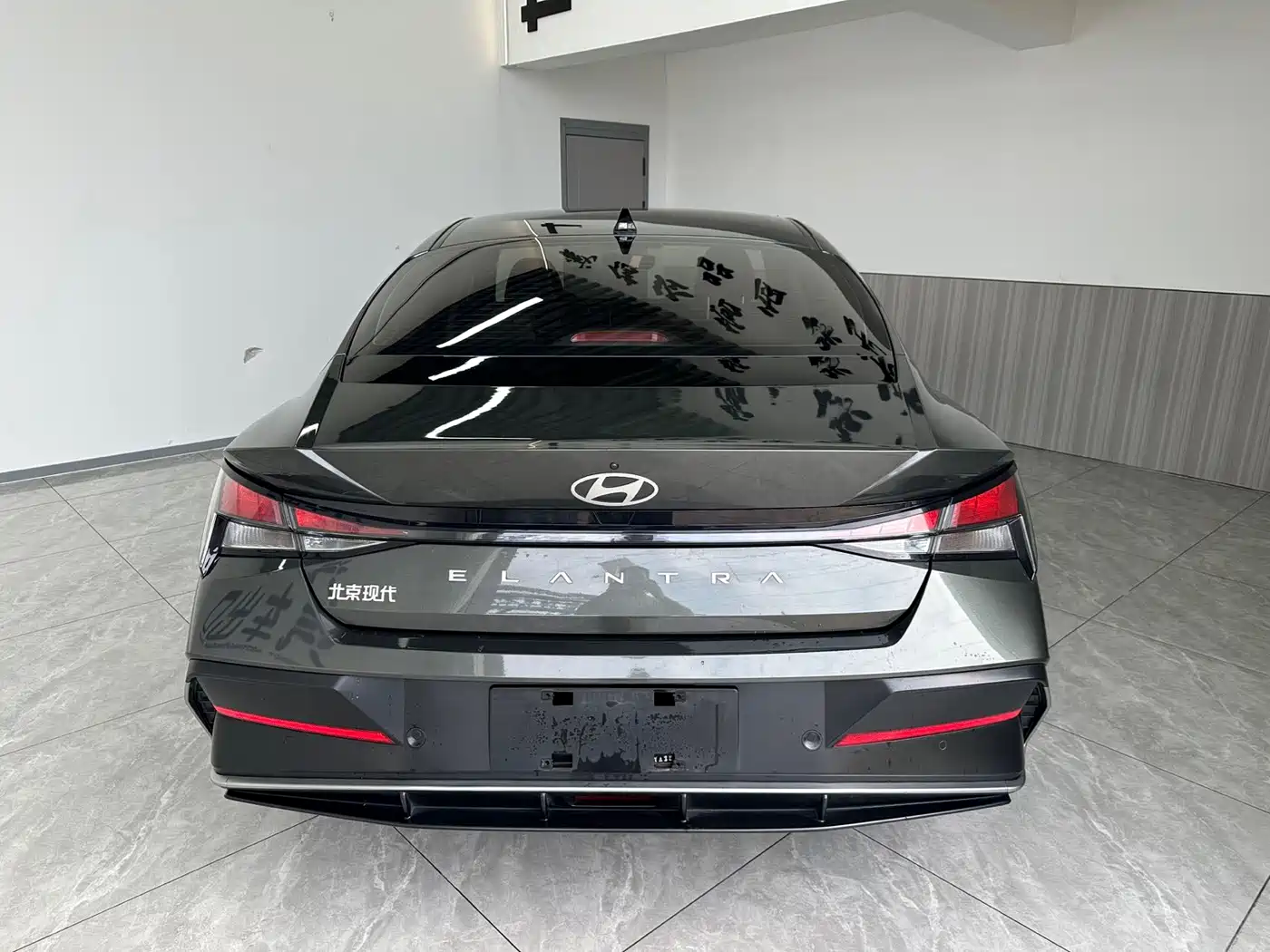 Hyundai Elantra 2024