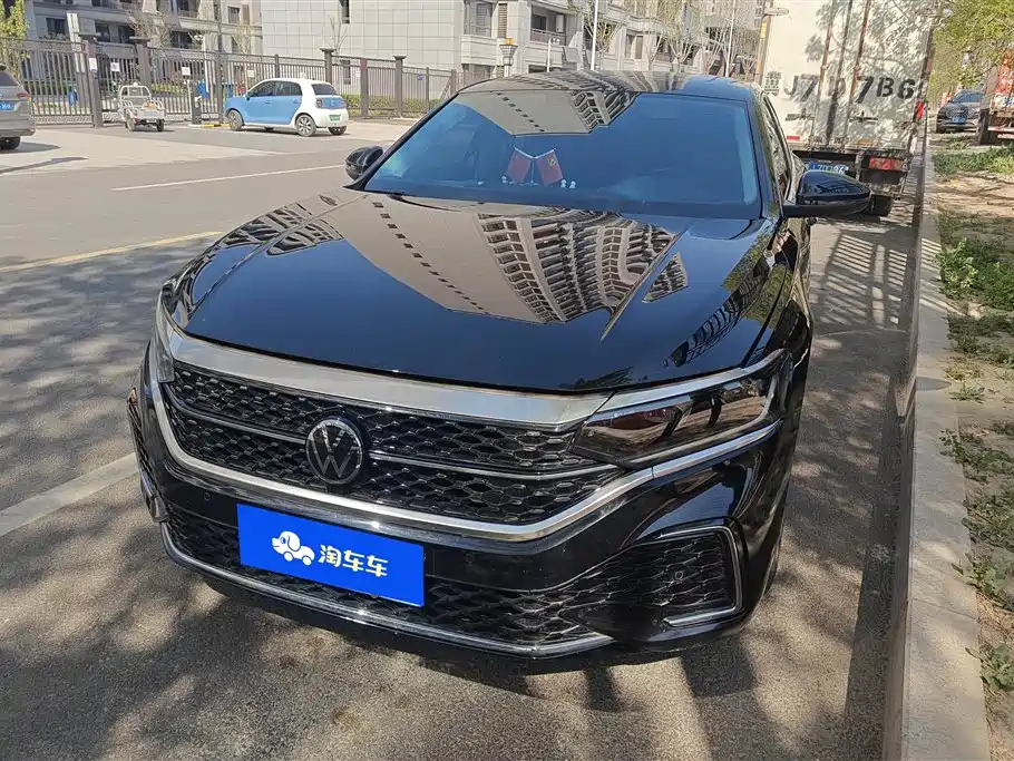 Volkswagen Passat 2023