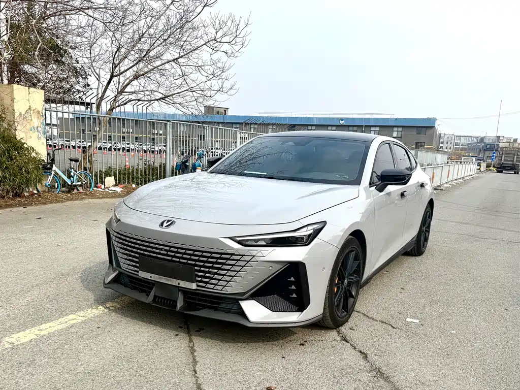Changan UNI-V 2022