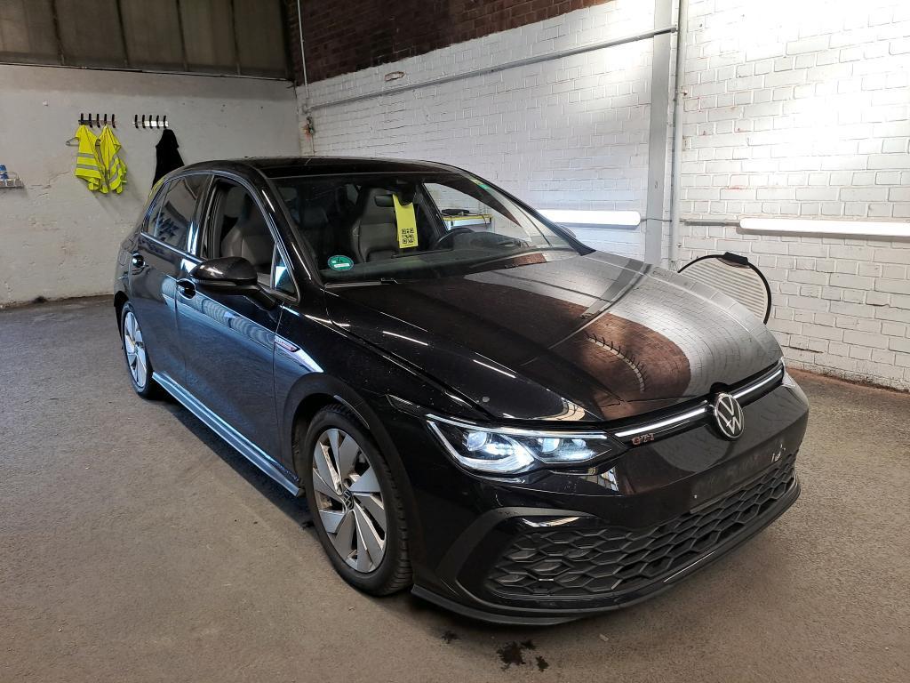 Volkswagen Golf 2021