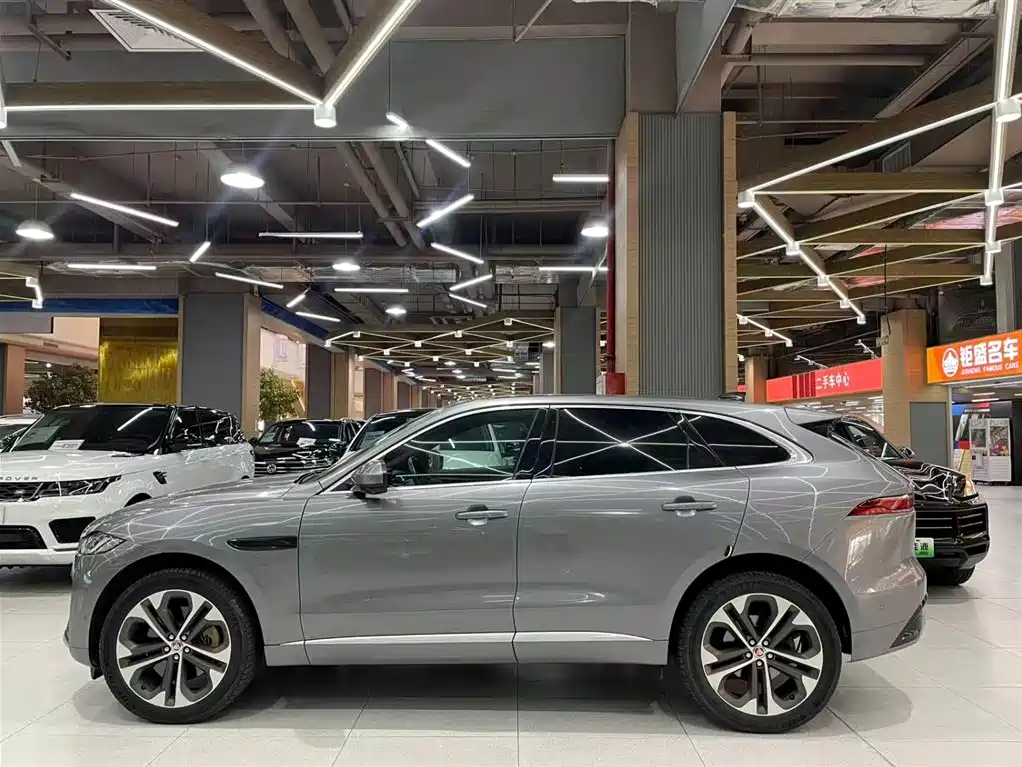 Jaguar F-Pace 2021
