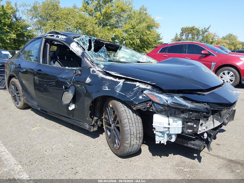 Toyota Camry 2025