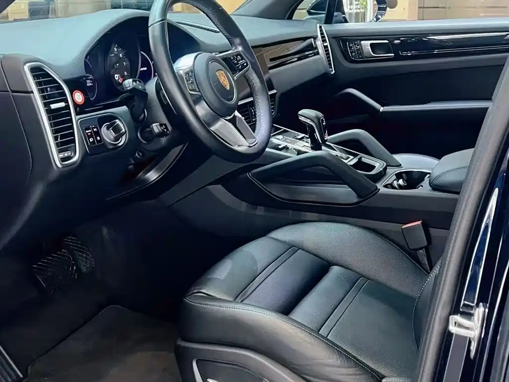 Porsche Cayenne 2023