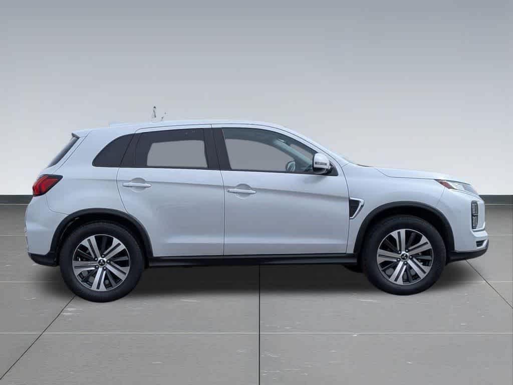 Mitsubishi Outlander Sport 2024