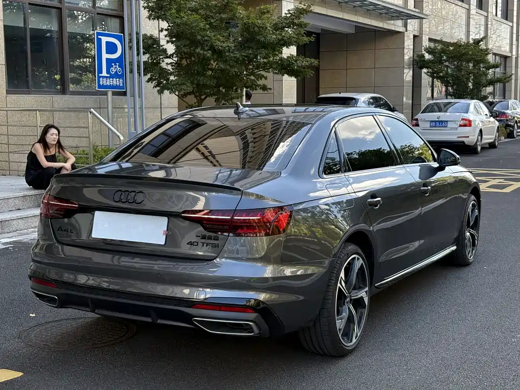Audi A4 2025
