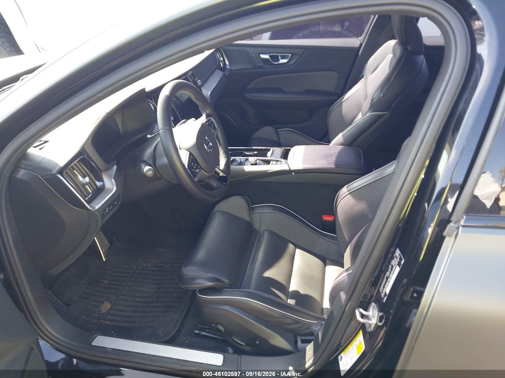 Volvo S60 2022