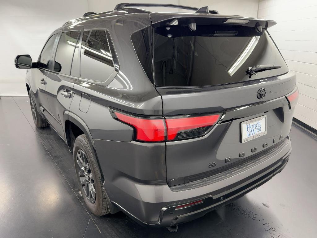 Toyota Sequoia 2024