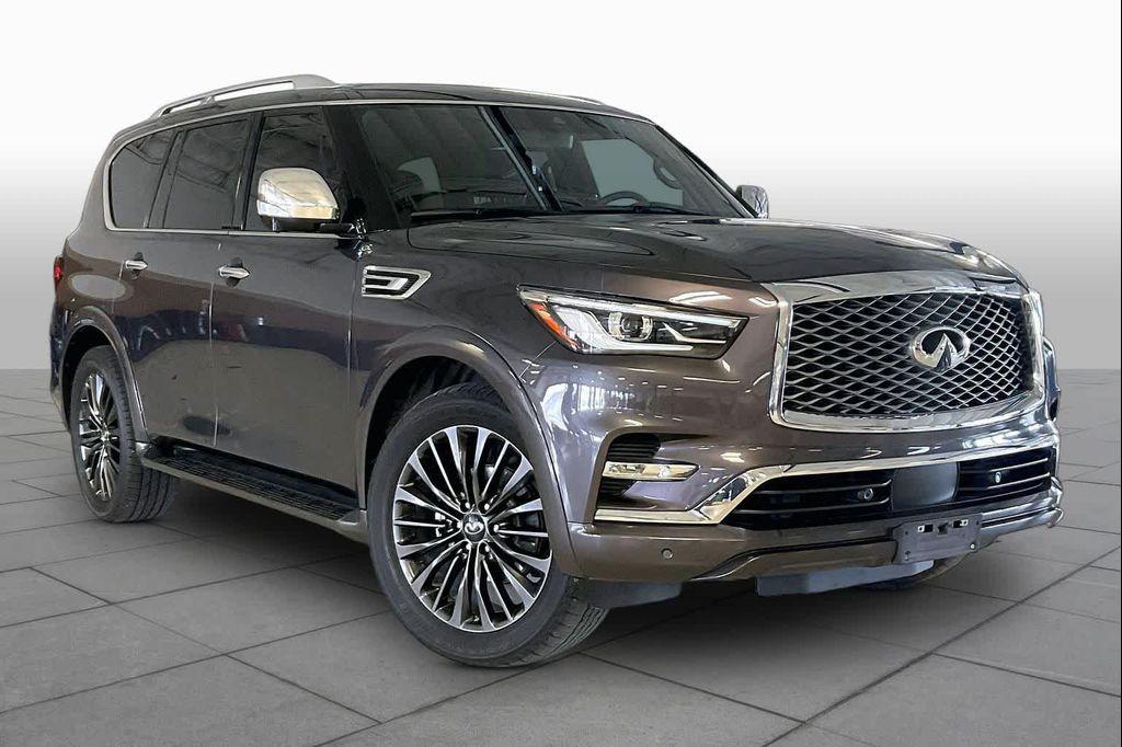 Infiniti QX80 2023