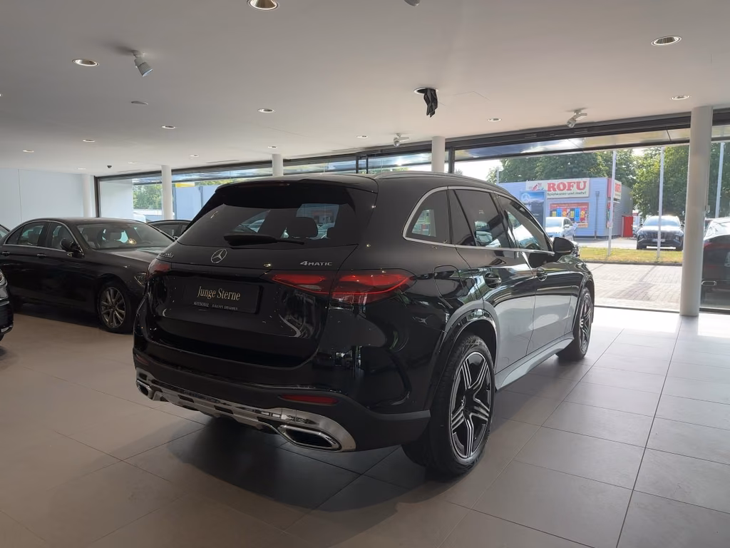 Mercedes-Benz GLC 220 2025