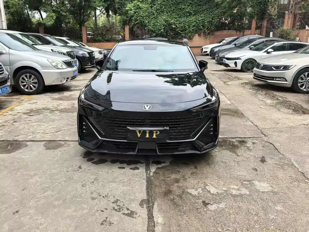 Changan UNI-V 2022