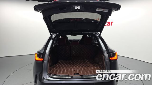 Lexus NX 2022
