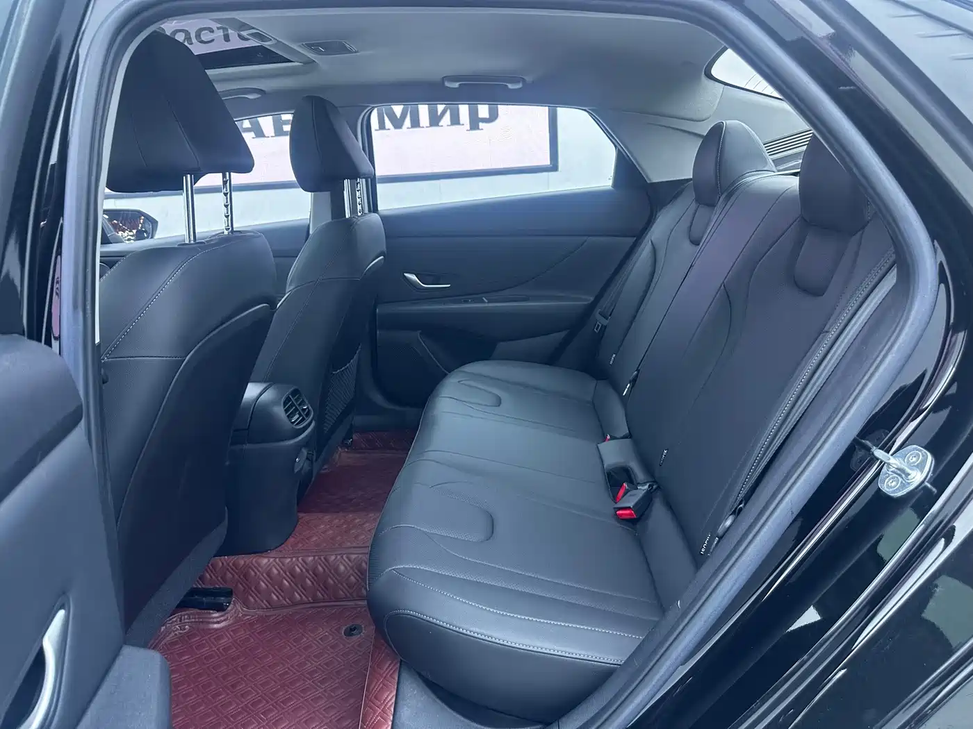Hyundai Elantra 2022