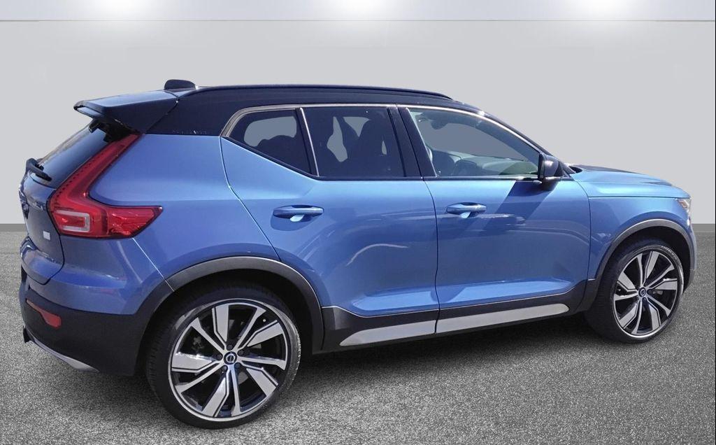 Volvo XC40 2021