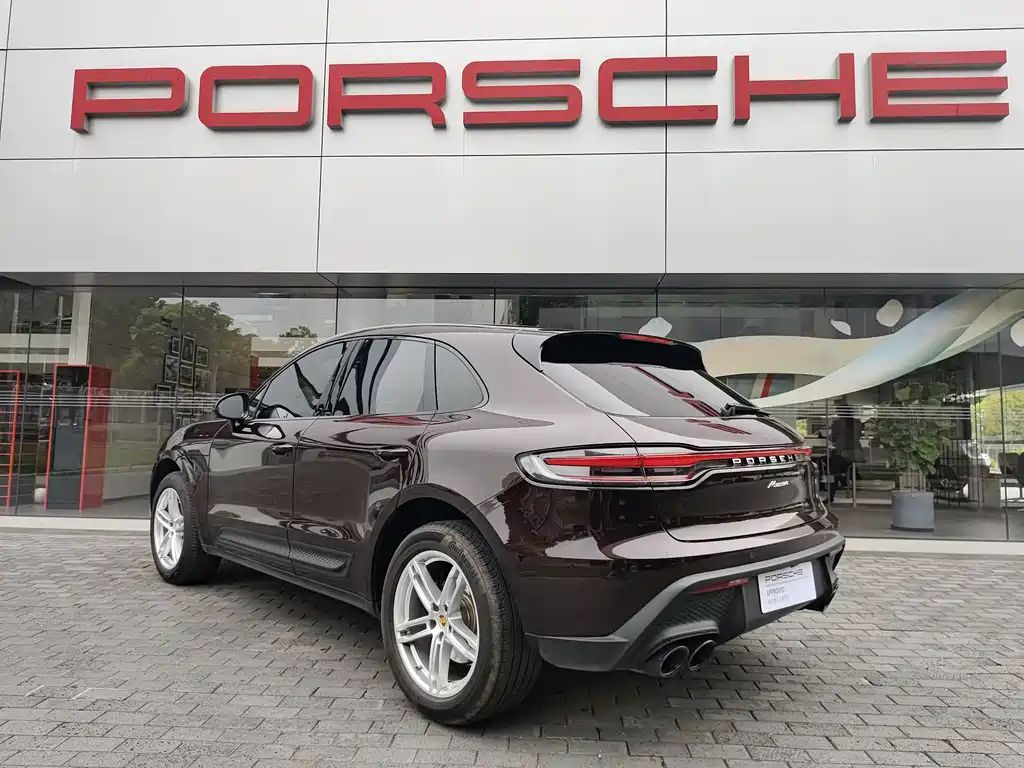 Porsche Macan 2024