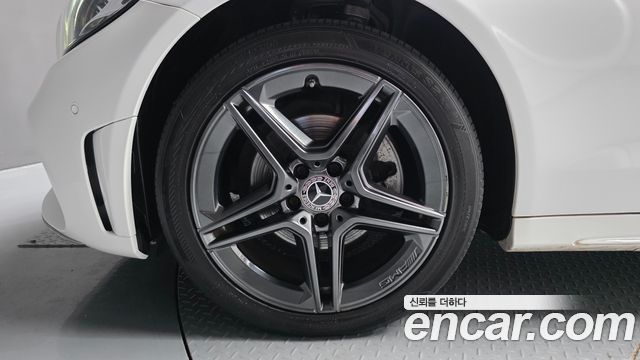 Mercedes-Benz C-Класс 2021