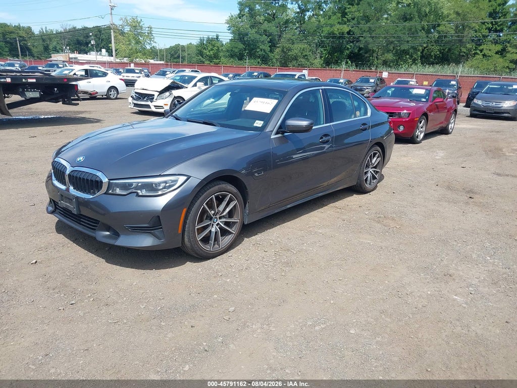 BMW 330 2022