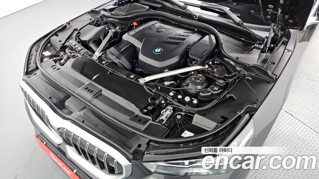 BMW 5 серии 2023