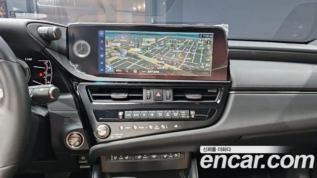 Lexus ES 2024