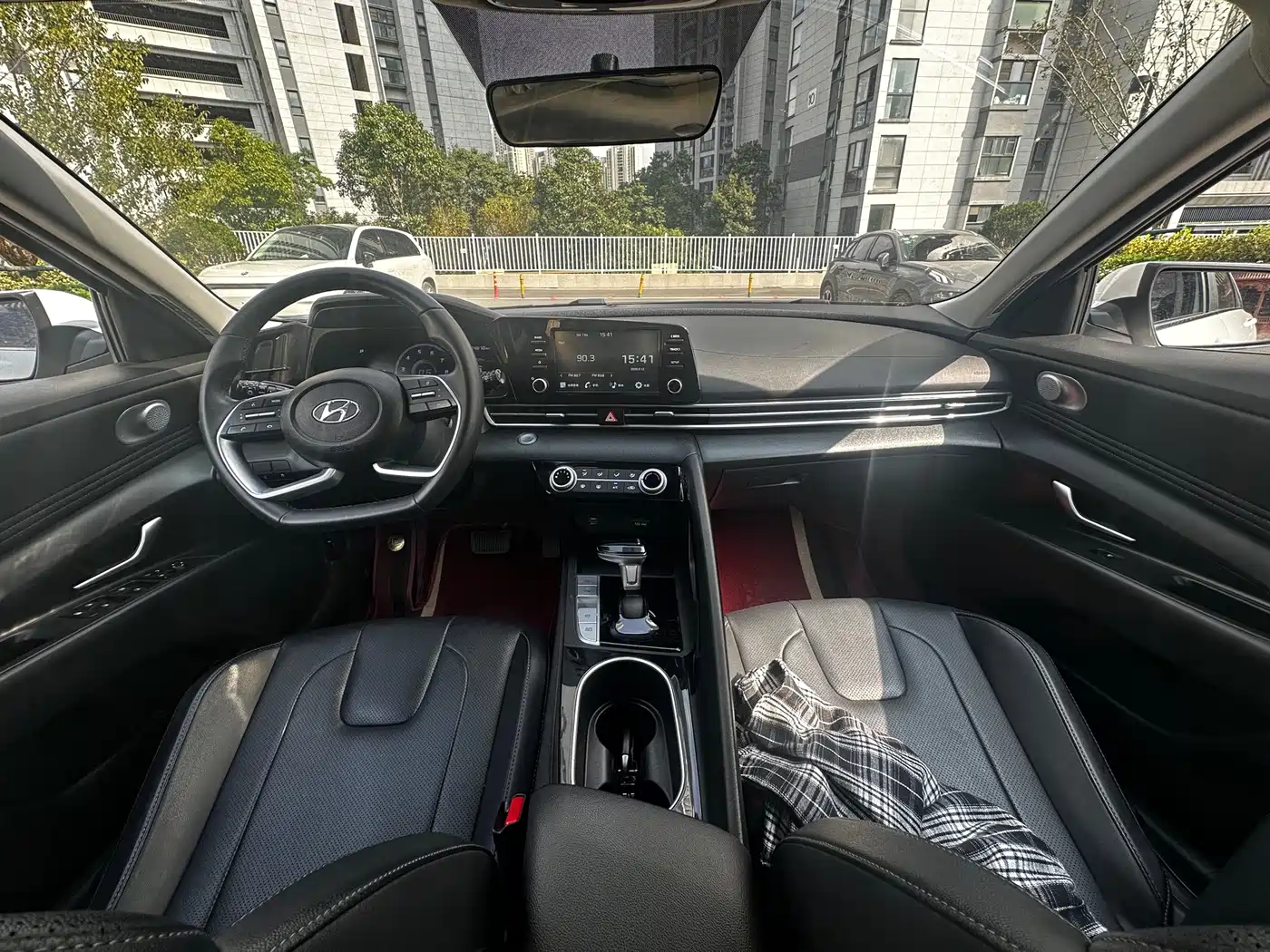 Hyundai Elantra 2022