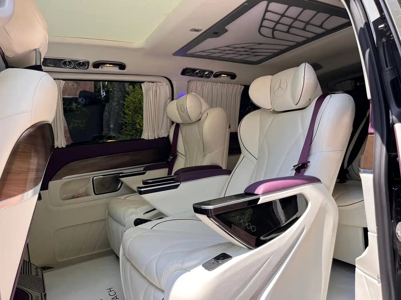 Mercedes-Benz V-Класс 2024