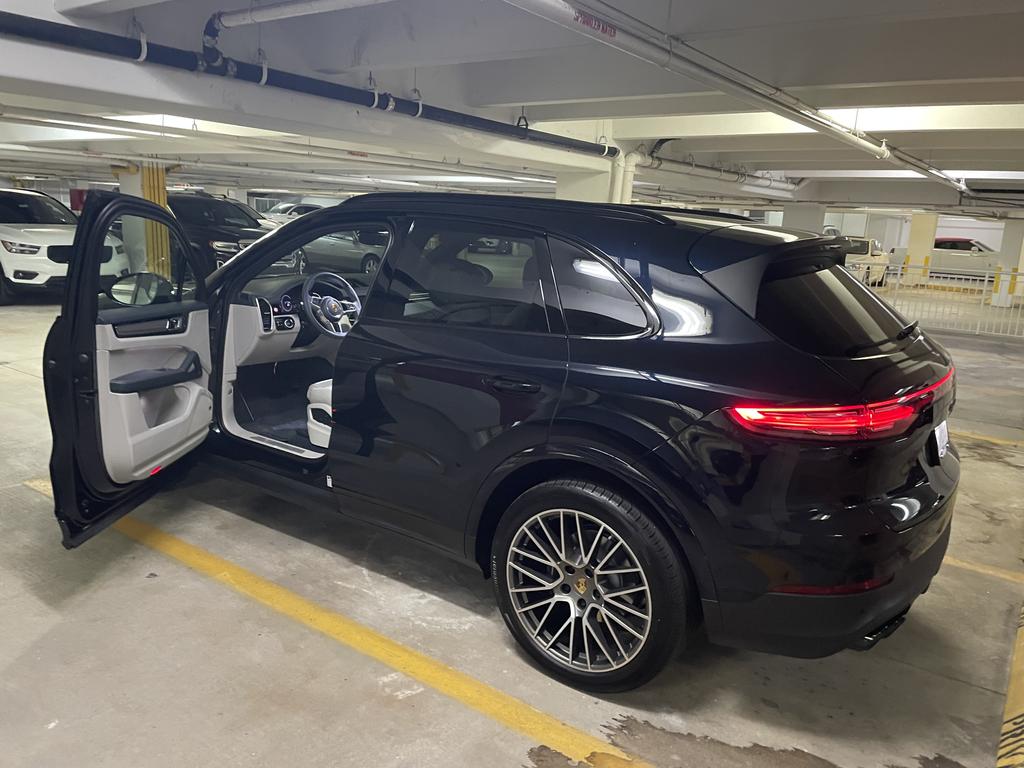 Porsche Cayenne 2023