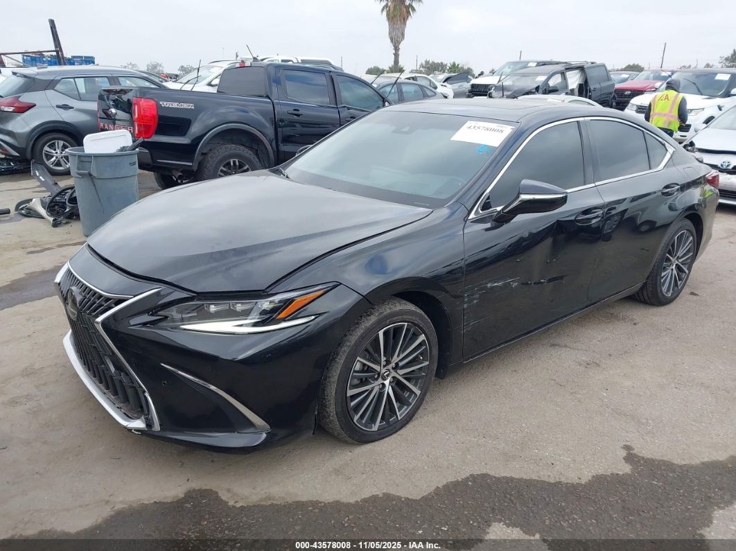 Lexus ES 2024