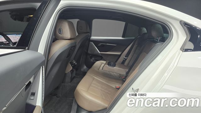 BMW 5 серии 2024