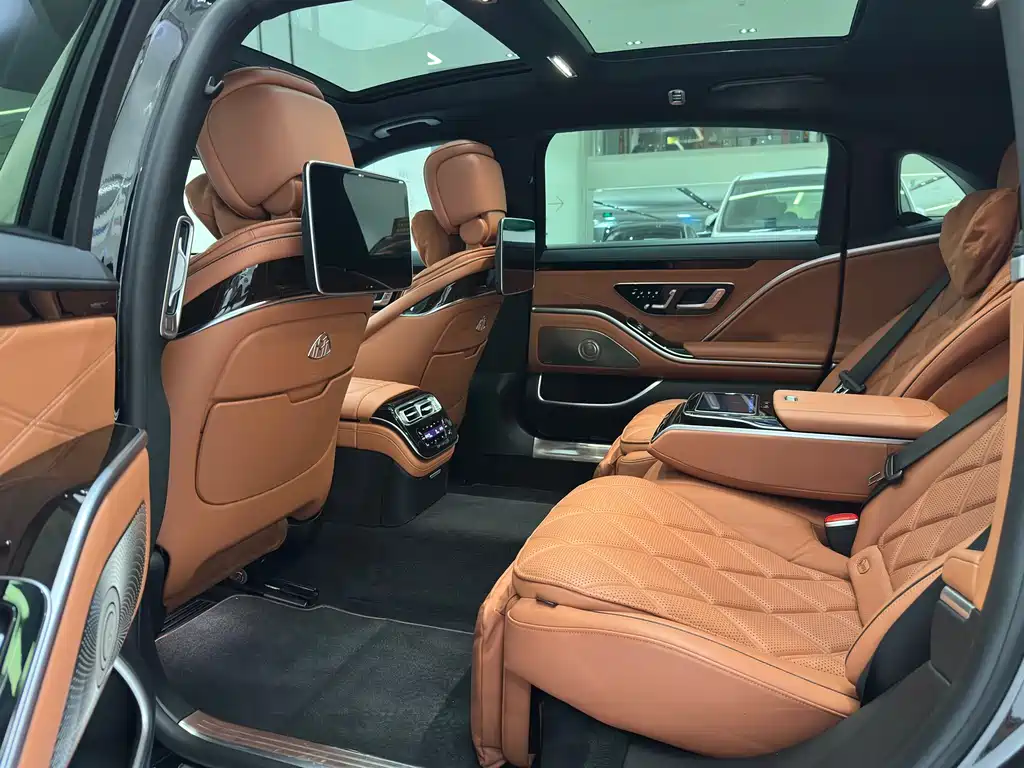 Mercedes-Benz Maybach S-Класс 2021