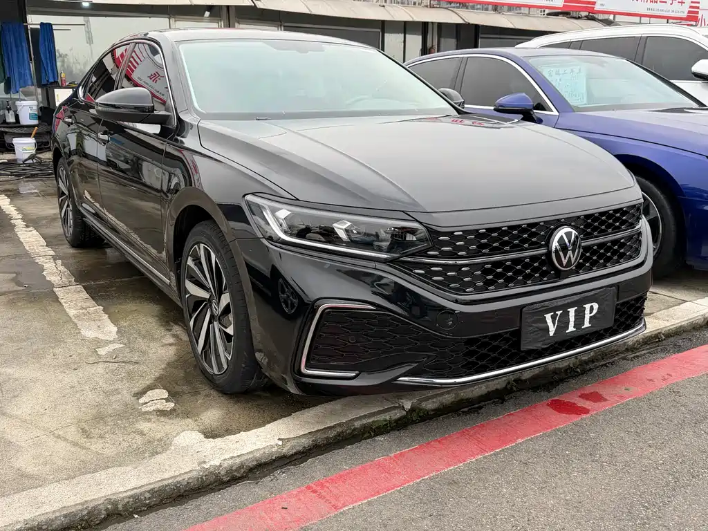 Volkswagen Passat 2022