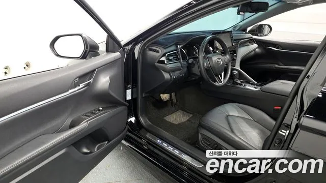 Toyota Camry 2023