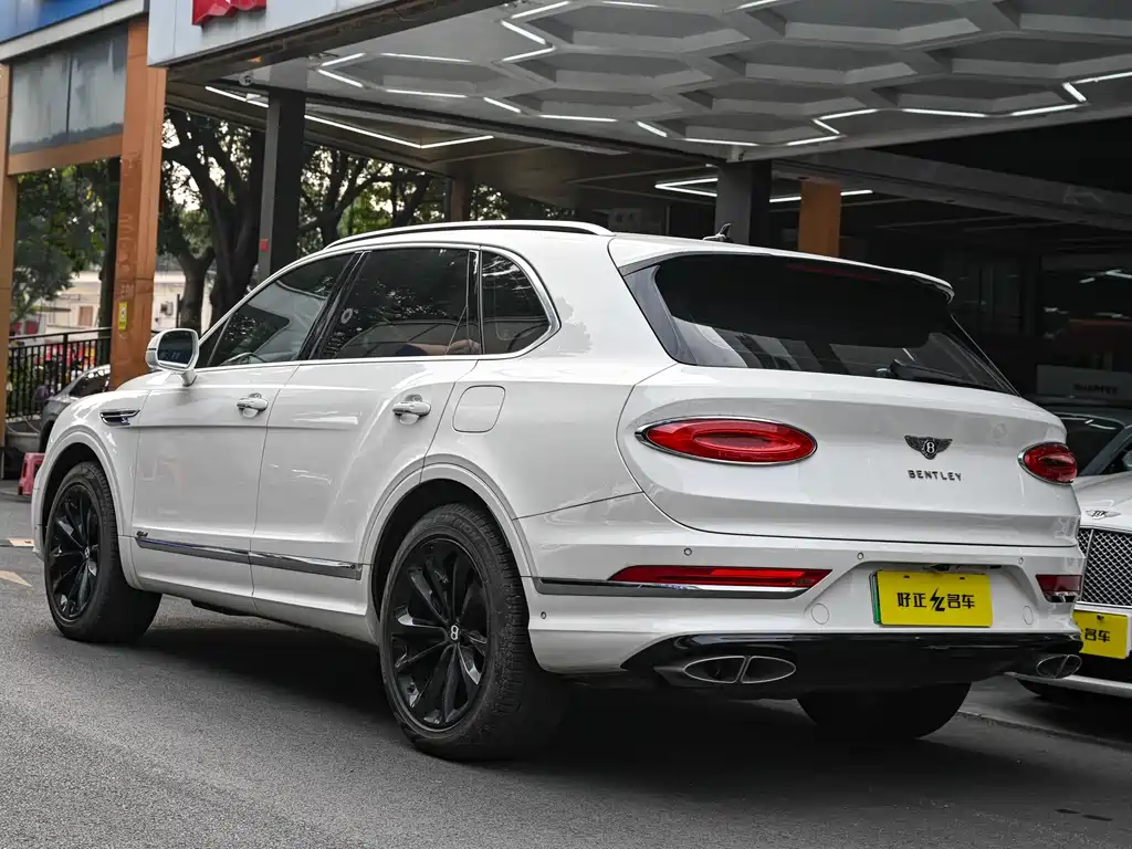 Bentley Bentayga 2022
