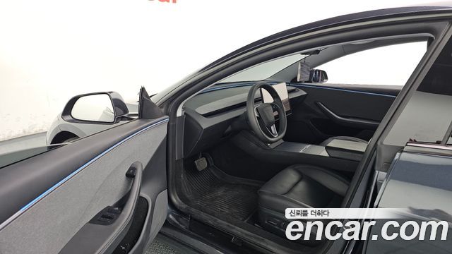 Tesla Model 3 2025