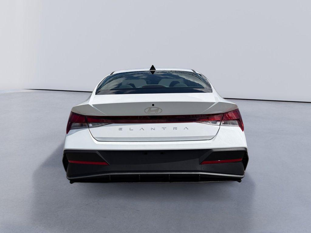 Hyundai Elantra 2026
