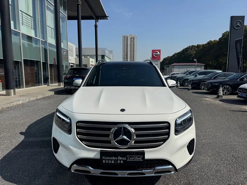 Mercedes-Benz GLB 2024