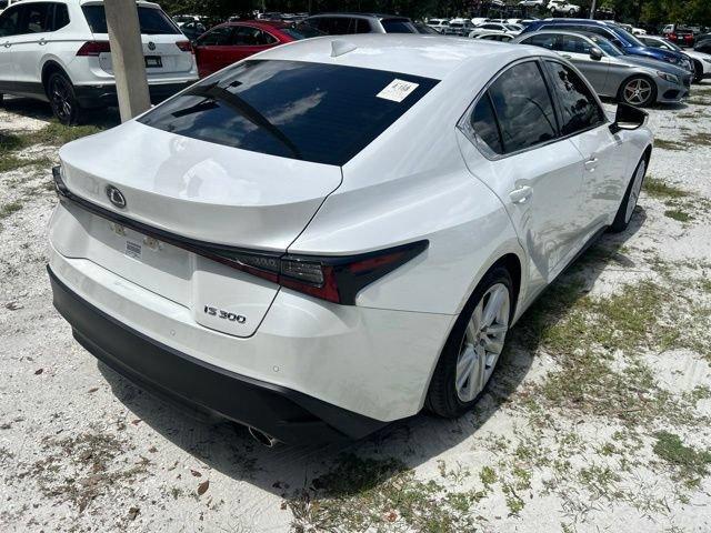 Lexus IS 300 2023